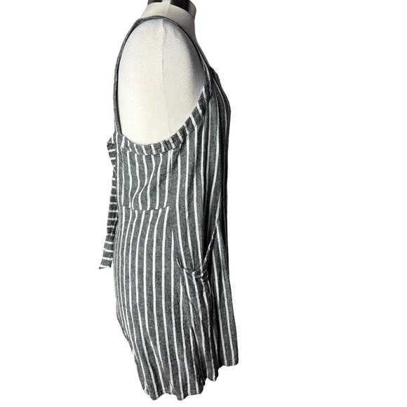 Abound Romper Shorts Women's Large Gray White Stripes Straps Open Back Pockets T - Picture 6 of 14